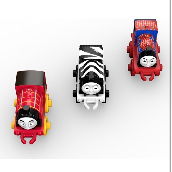 Thomas & Friends Collectible MINIS Toy Train Set of 3 - Picture 2 of 10